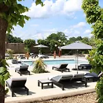 Chateau De Maubreuil ホテル カルクフー