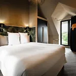 Chateau De Maubreuil 5* Carquefou