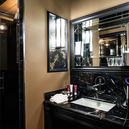 Chateau De Maubreuil Hotel 5*