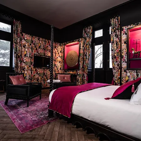 Hotel Chateau De Maubreuil 5*