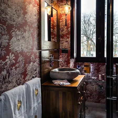 Chateau De Maubreuil Hotel 5*