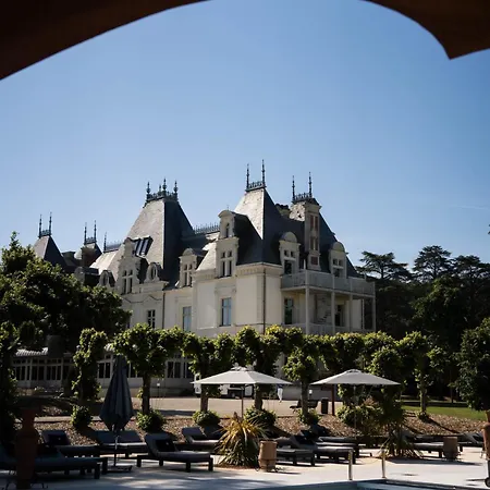 Chateau De Maubreuil 5* Carquefou