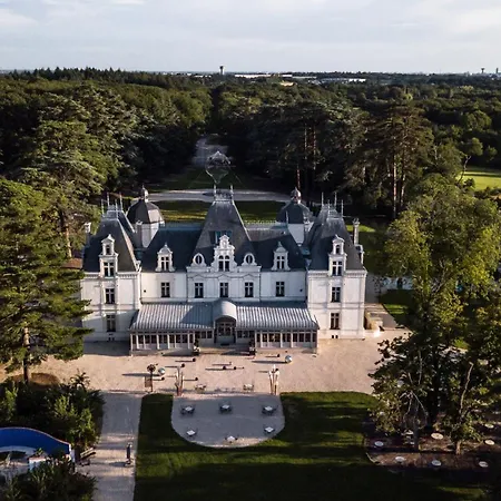 Chateau De Maubreuil Каркфу