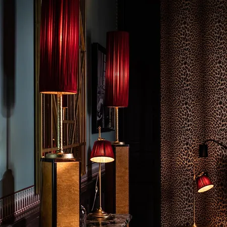 Отель Chateau De Maubreuil