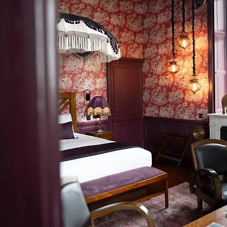 Chateau De Maubreuil 5*