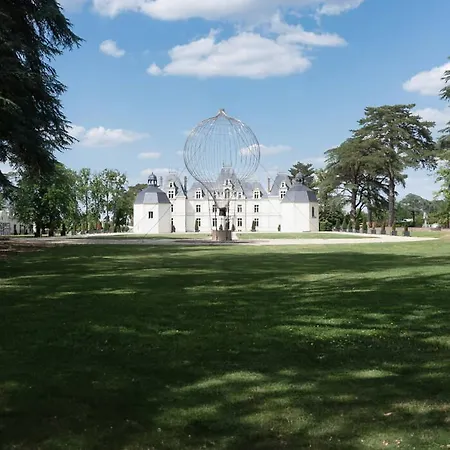 Chateau De Maubreuil 5* Carquefou