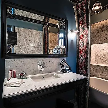 Chateau De Maubreuil 5*