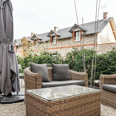 Hotel Chateau De Maubreuil 5*