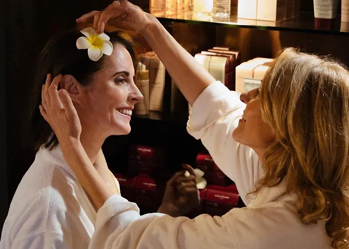 Hotel Chateau De Maubreuil 5*