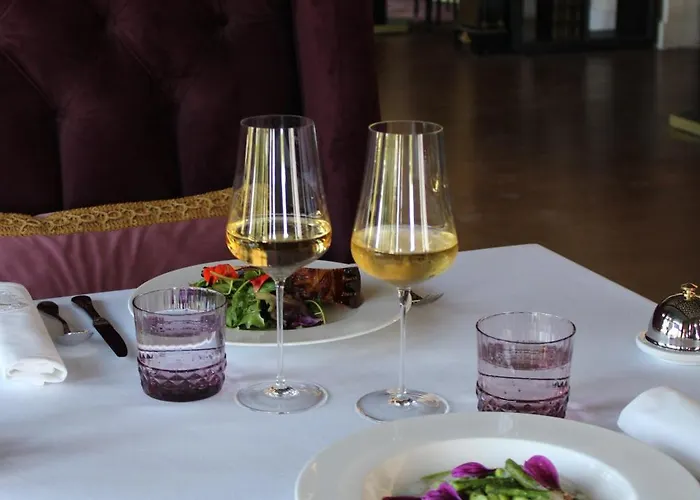 Chateau De Maubreuil Hotel