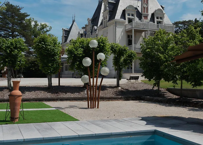 Hotel Chateau De Maubreuil