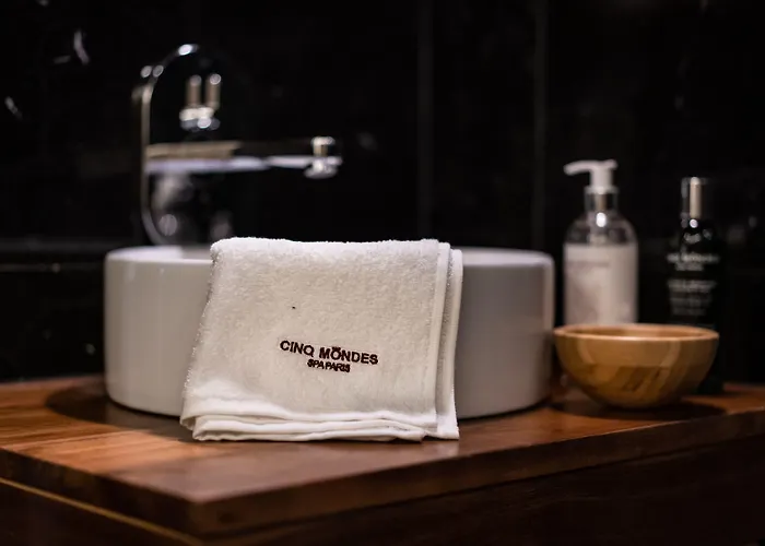 Hotel Chateau De Maubreuil