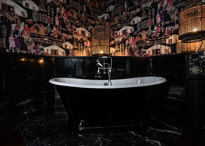 Chateau De Maubreuil Hotel 5*