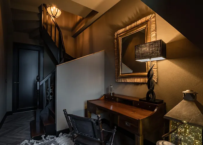 Chateau De Maubreuil Hotel 5*